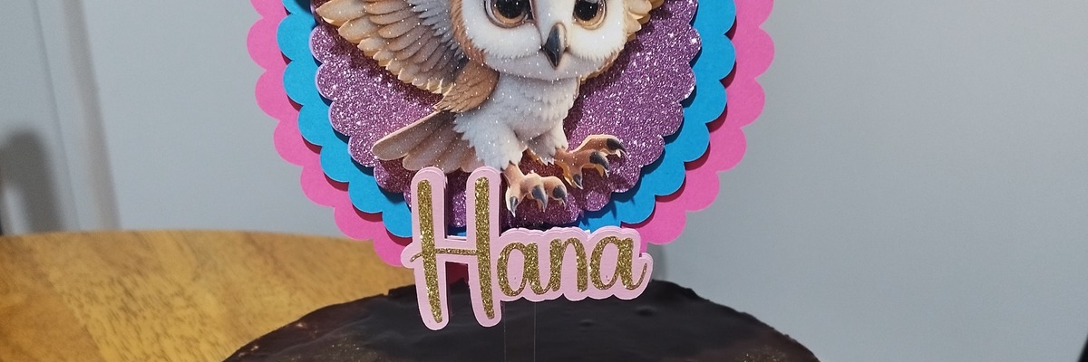 Cake toppers