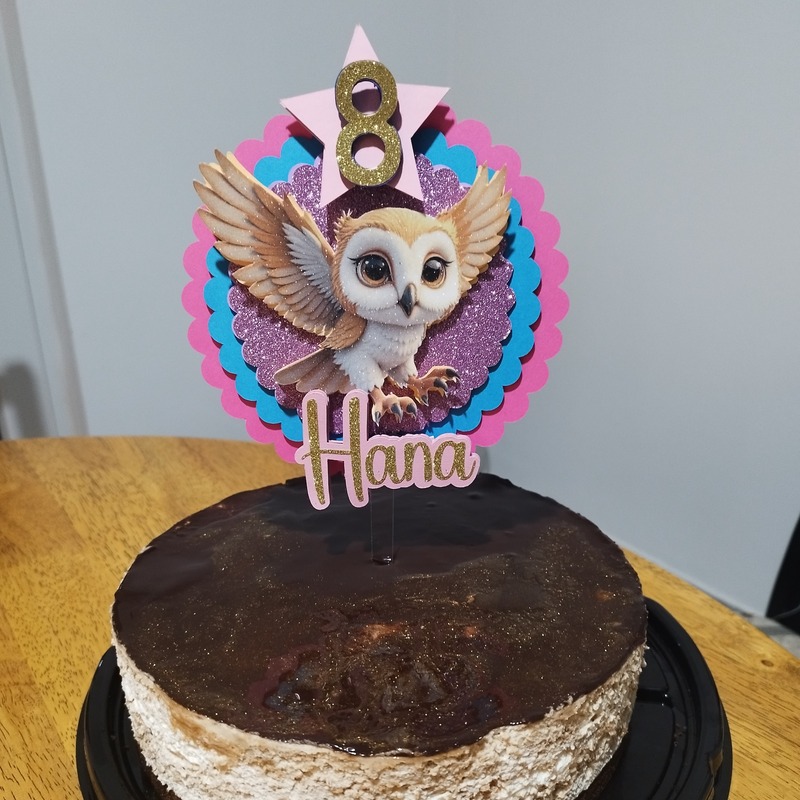 Cake toppers